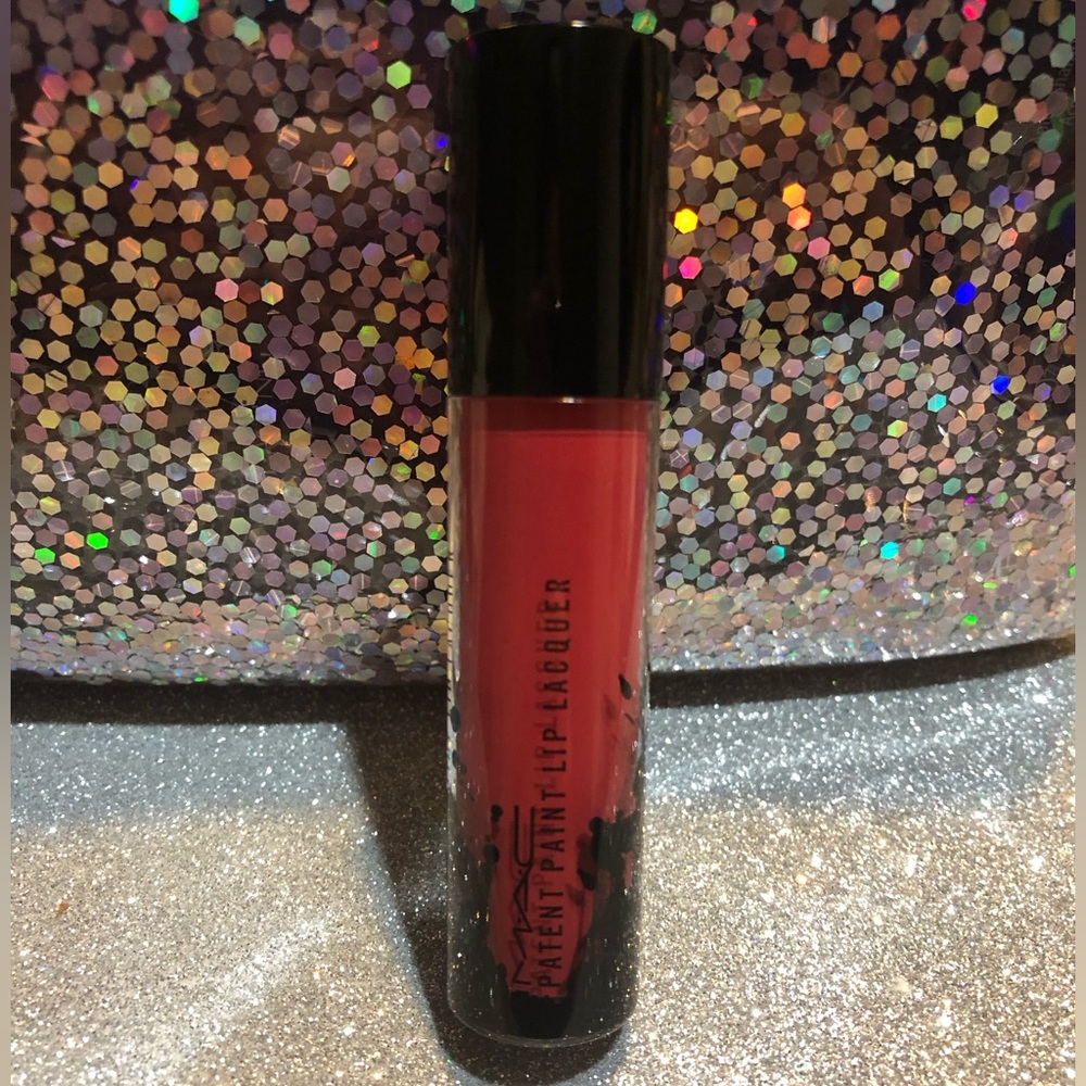 BNIB! MAC Patent Paint Lip Lacquer in SLICK FLICK 593 👄